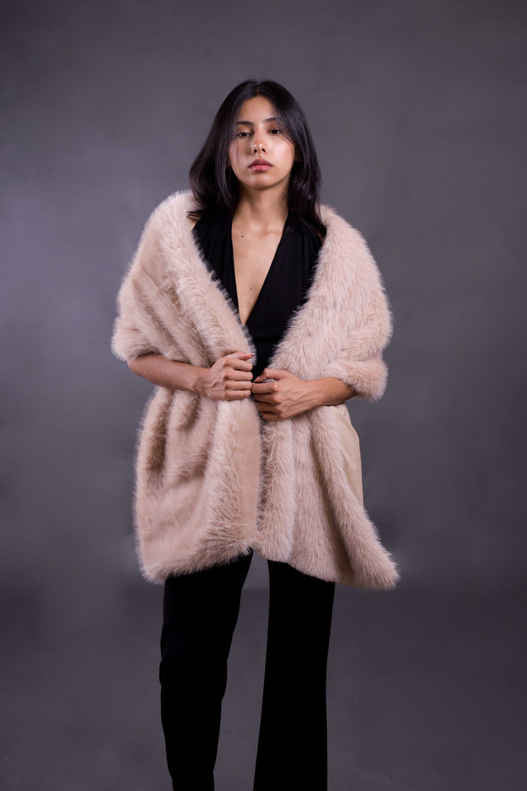 Chal de fiesta Lugano de pelo sintético suave