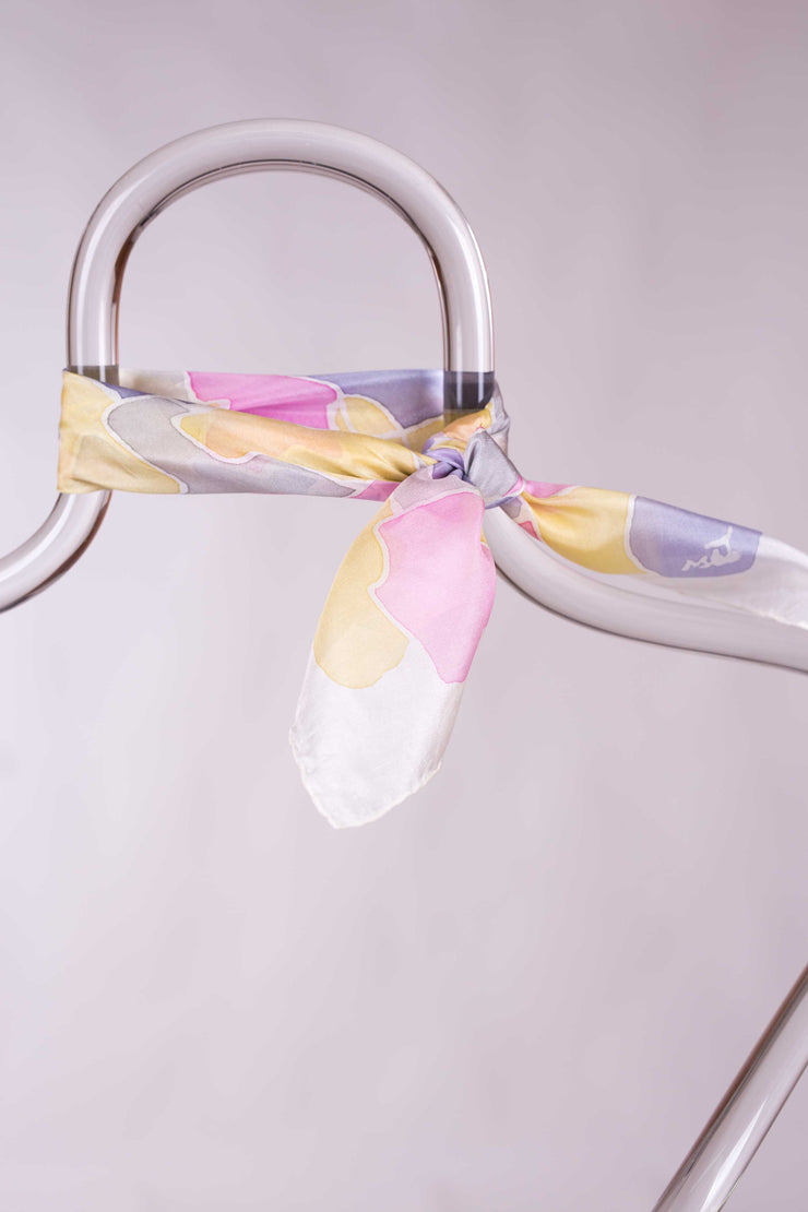 Pañuelo Seda Natural Pongé Pintado a Mano 45x45cm