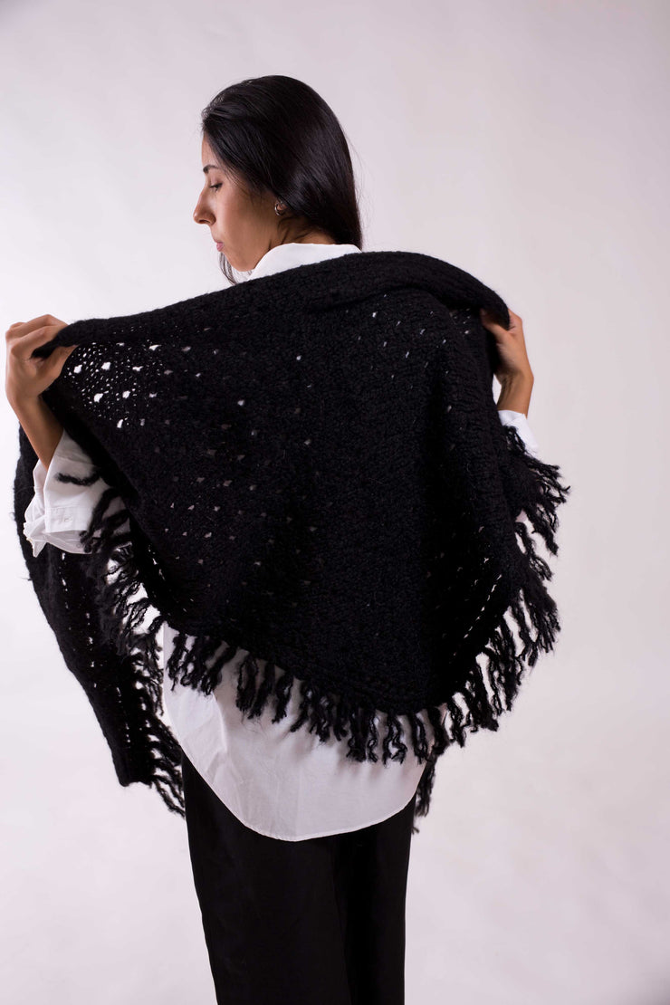 Mantón con Flecos Lana Gebe