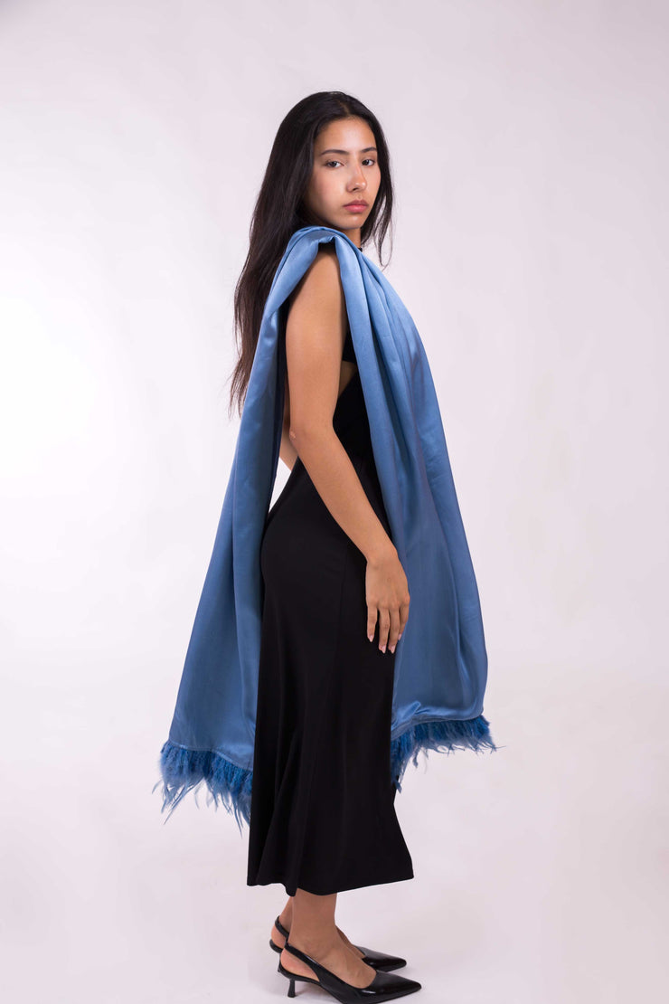 Chal de Seda y Lana con Plumas – Elegancia para Bodas y Eventos