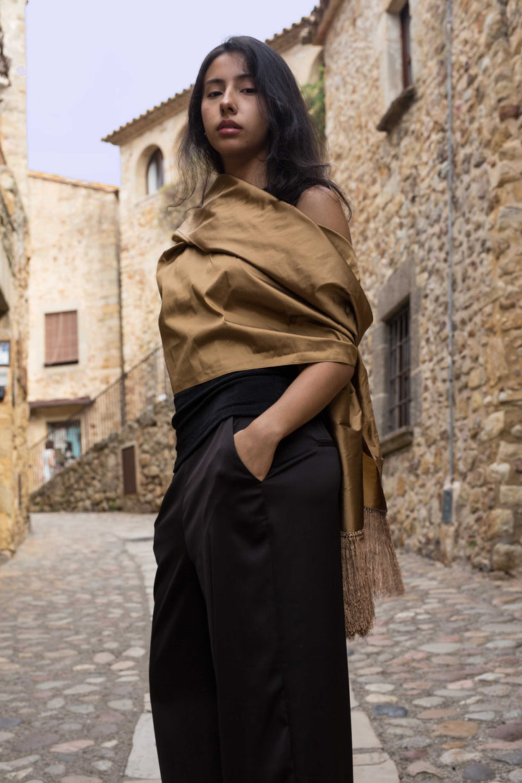 Chal Fiesta Tafetán con Flecos