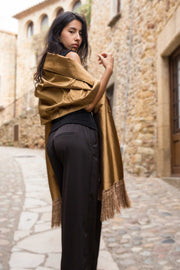 Chal Fiesta Tafetán con Flecos