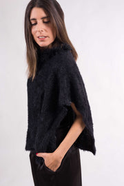 Poncho Trendy Plumas