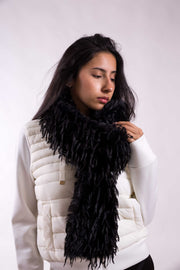 Bufanda Tíboli de pelo sintético en beige o negro – Estilo cálido y original para invierno