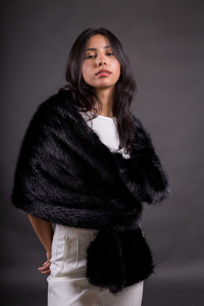 Chal de fiesta Lugano de pelo sintético suave