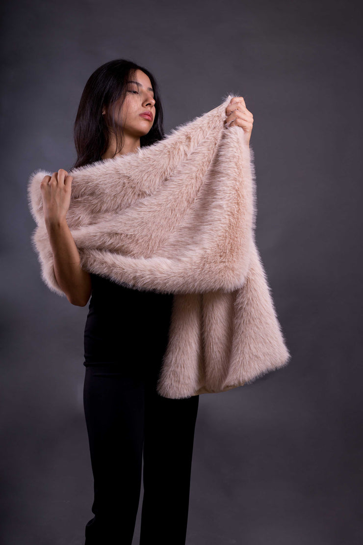 Chal de fiesta Lugano de pelo sintético suave