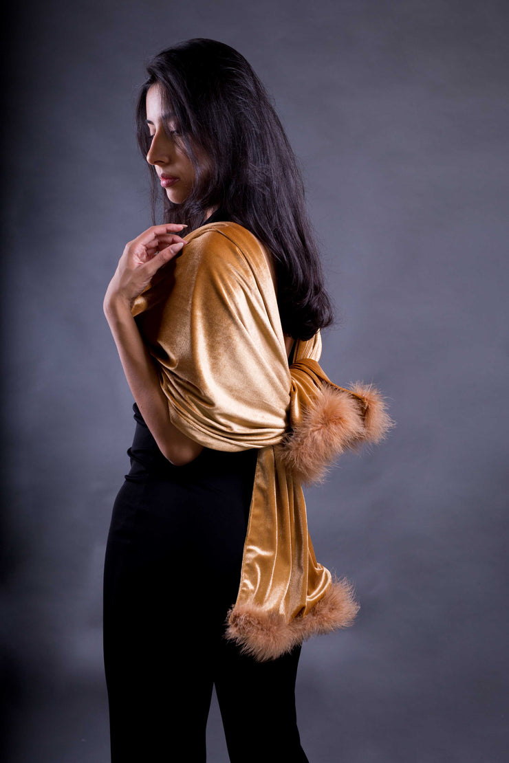 Chal Fiesta Velvet Con Plumas